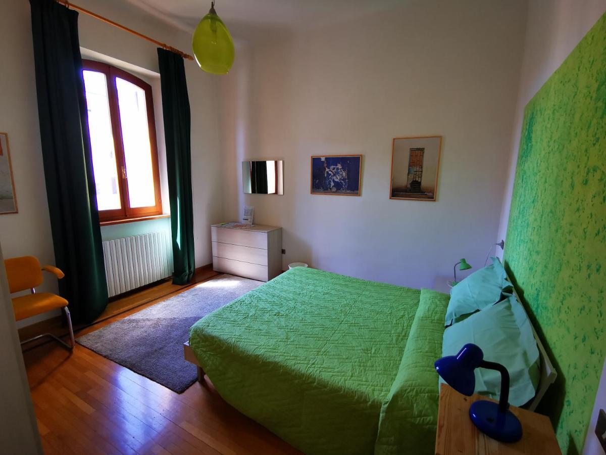 Liberty House Hotel Фолиньо Екстериор снимка