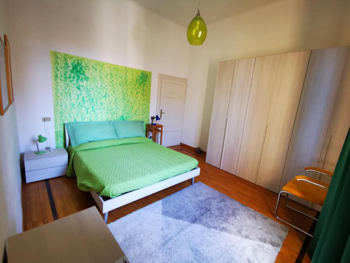 Liberty House Hotel Фолиньо Екстериор снимка