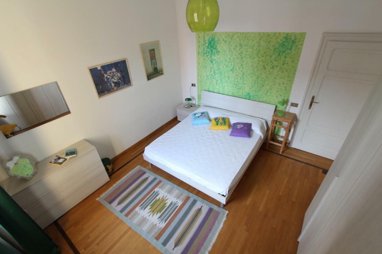 Liberty House Hotel Фолиньо Екстериор снимка